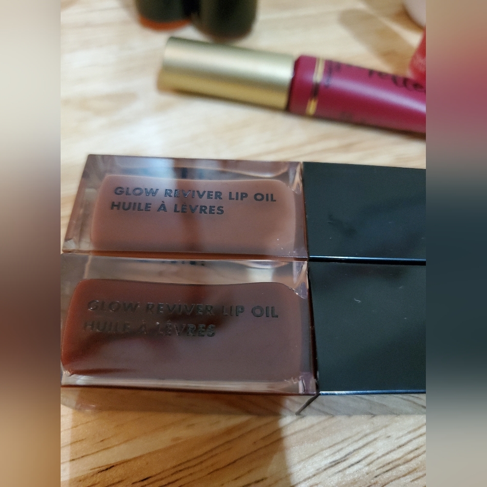 Elf Glow Reviver Lip Oil